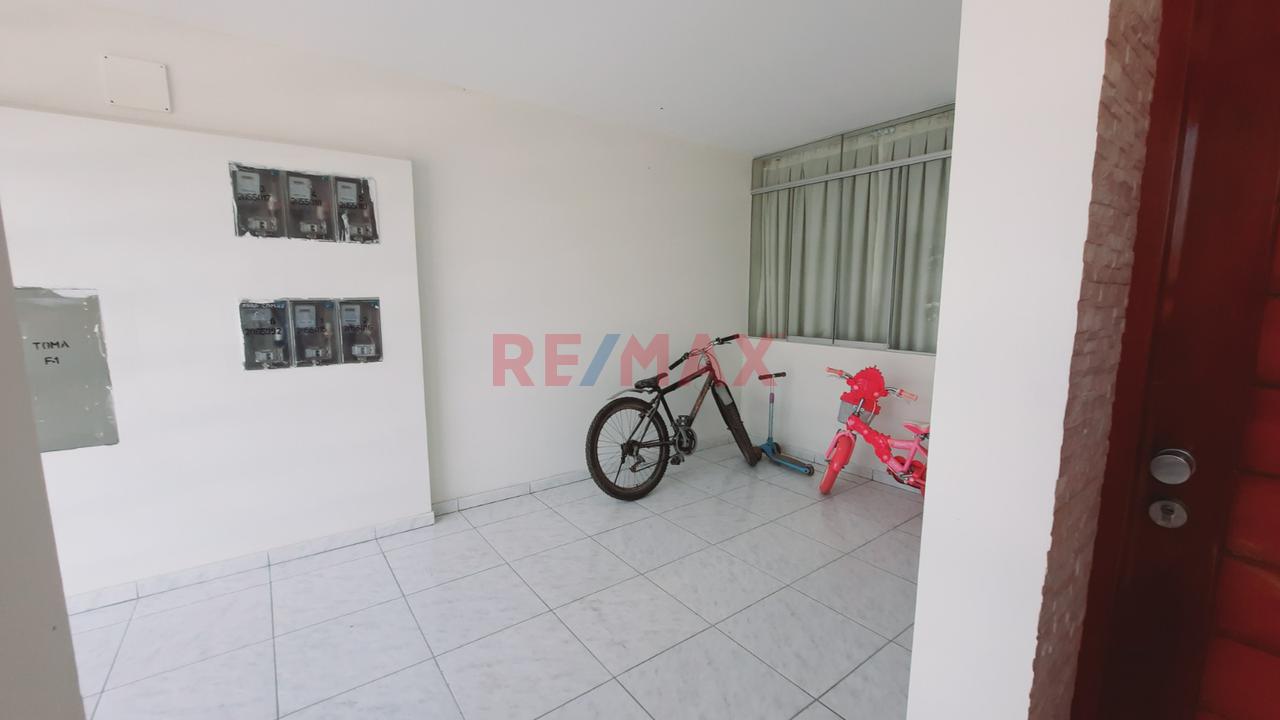 Vendo Departamento Aamplio Con Balcon En Piso 3 - San Antonio De Carabayllo Incluye 1 Estacionamiento Y 1 Terraza Con Parrilla. - 8