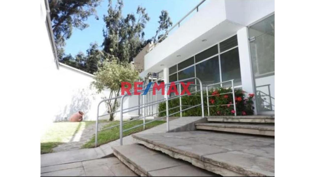 🏡✨ Casa En Cercado De Arequipa – Frente A Parque ✨🏡