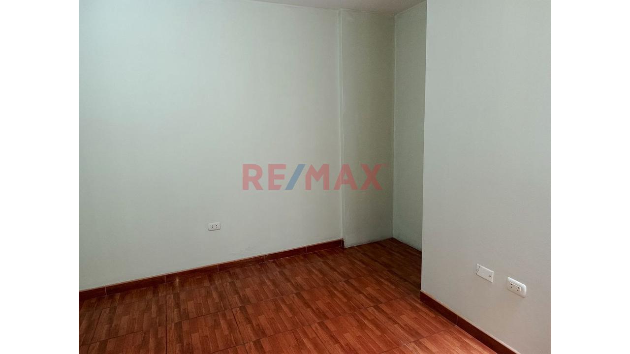 Amplio Departamento En Alquiler, Av. La Paz — foto 5