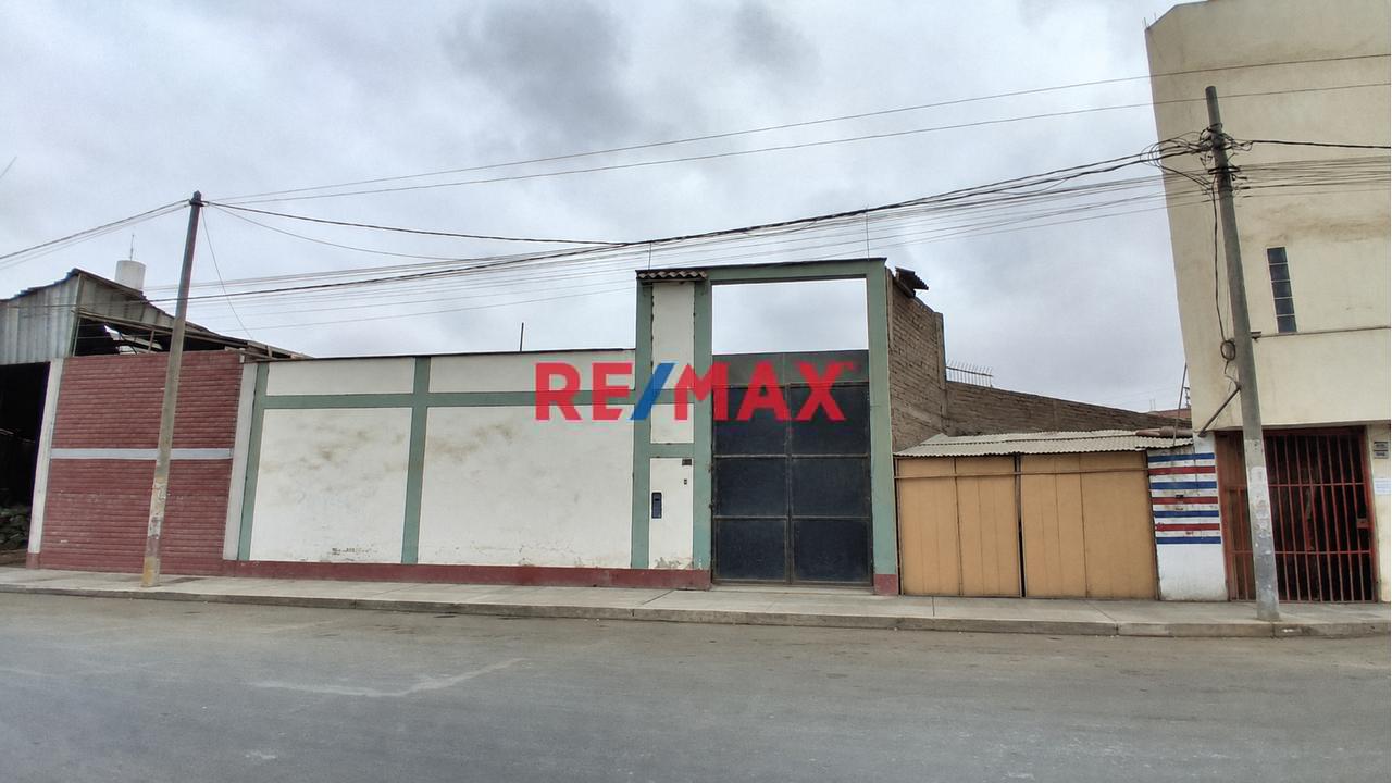 Venta De Local Comercial En Av. Federico Villarreal - 1