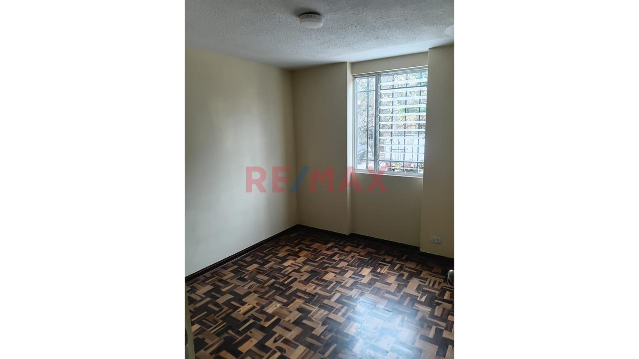 🚨 ¡Venta! Departamento De 90.75 M² En 1.Er Piso – San Miguel | Us$ 140,000 🚨 — foto 4