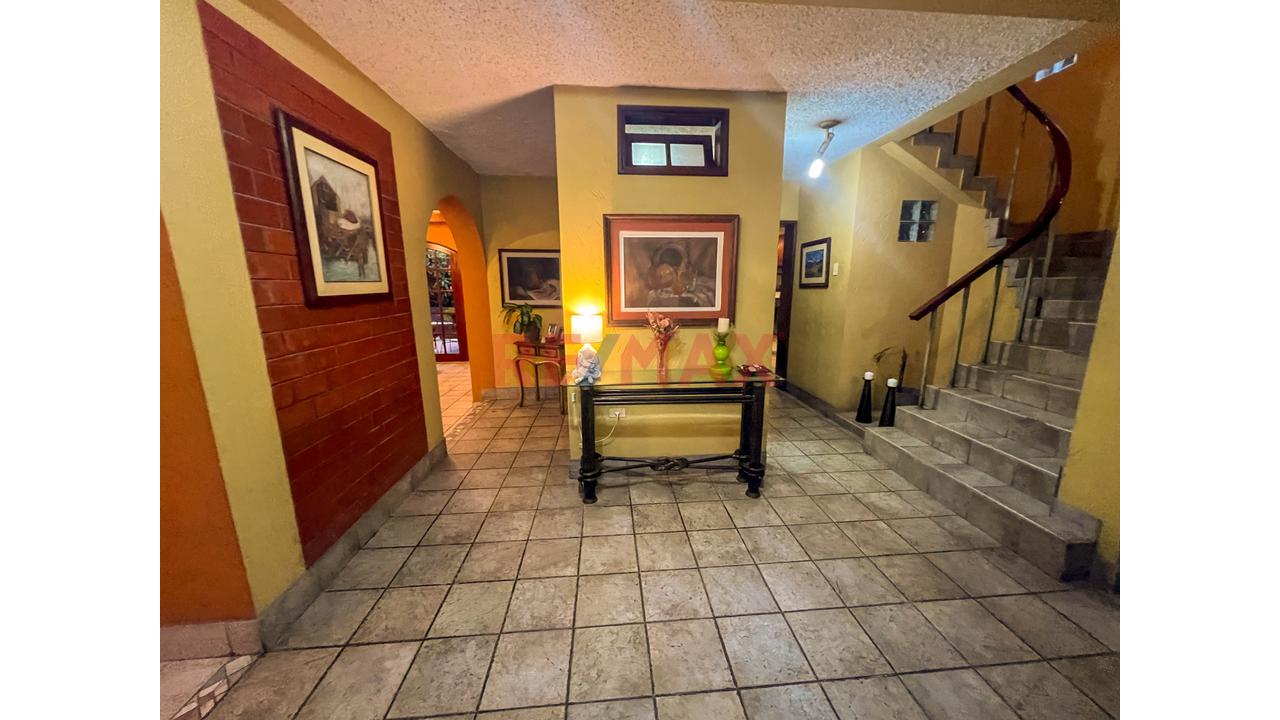 Venta De Casa En El Sol De La Molina — foto 3