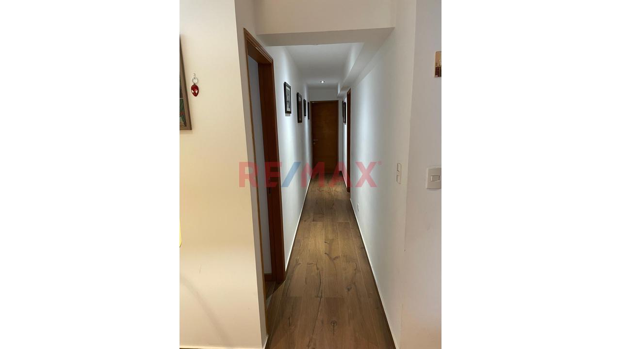 Vendo Amplio Departamento En 2Do.Piso, Ubicado En Urb. Residencial Valle Hermoso - Surco – Alt. Cdra 1 Av. Benavides — foto 3