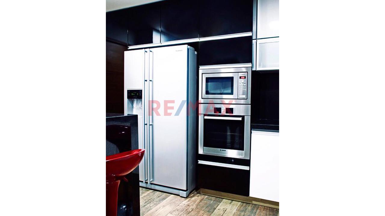 Vendo Amplio Departamento En 2Do.Piso, Ubicado En Urb. Residencial Valle Hermoso - Surco – Alt. Cdra 1 Av. Benavides — foto 4