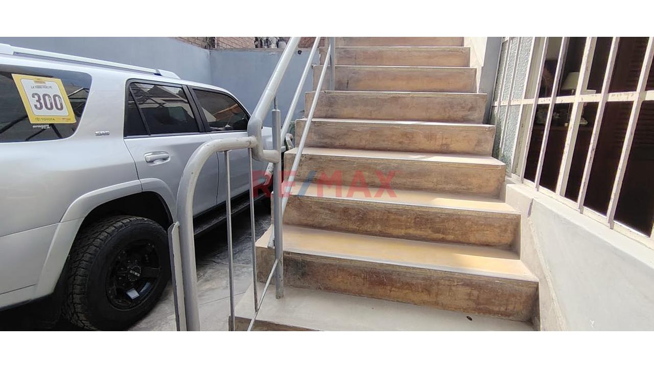 Vendo Amplia Casa En Esquina En Urb. San Diego Vipol – San Martín De Porres 📐🏡 — foto 9