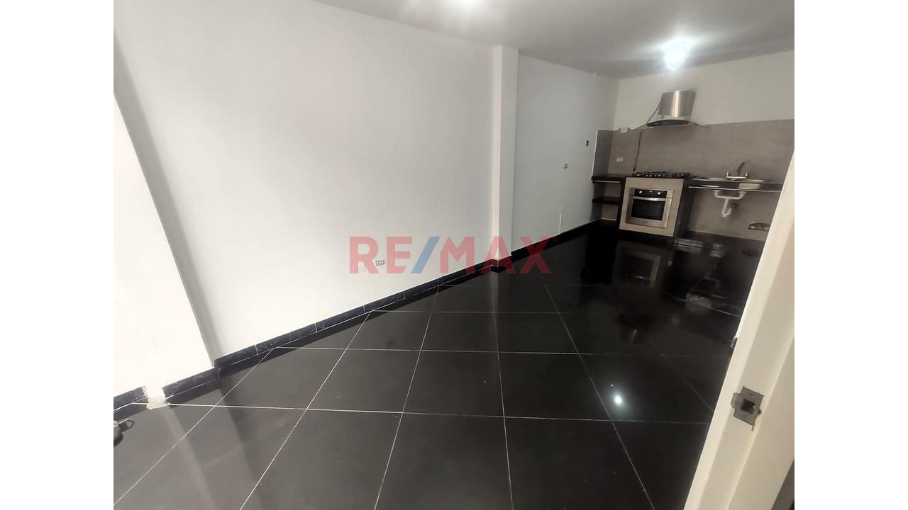 Departamento En Alquiler En Chorrillos: 83 M2 A Pasos De La Av. El Sol — foto 3