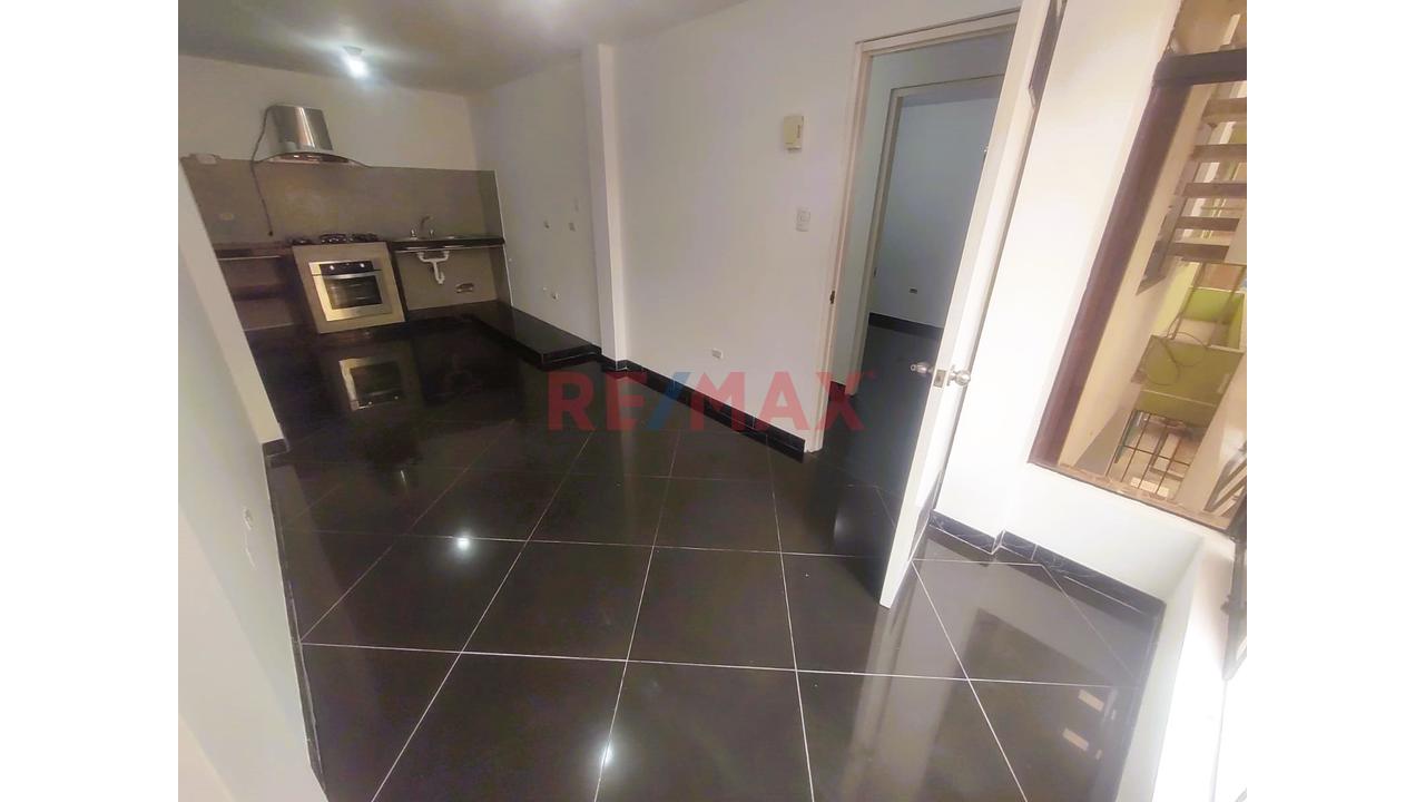 Departamento En Alquiler En Chorrillos: 83 M2 A Pasos De La Av. El Sol — foto 4