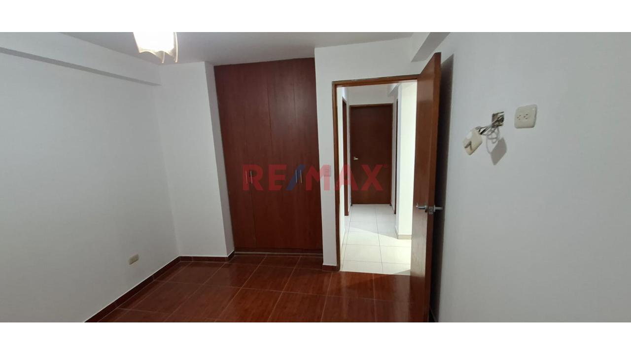 Surco - Venta De Departamento Urb. San Ignacio — foto 3
