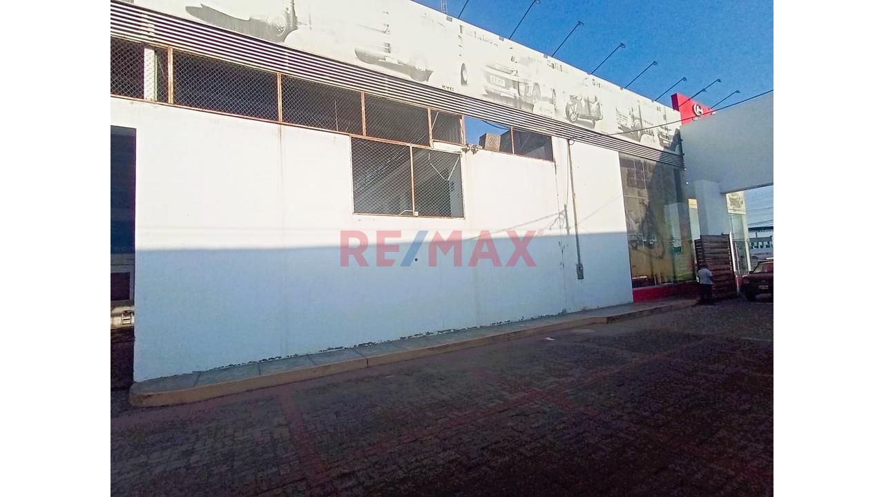 🚀 Imponente Showroom Comercial En Venta Sobre La Panamericana Sur - 14