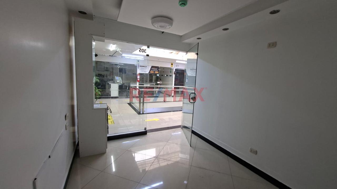 Oportunidad De Inversion! Venta De Local Comercial En Galeria La Limeñita - Huallaga — foto 10
