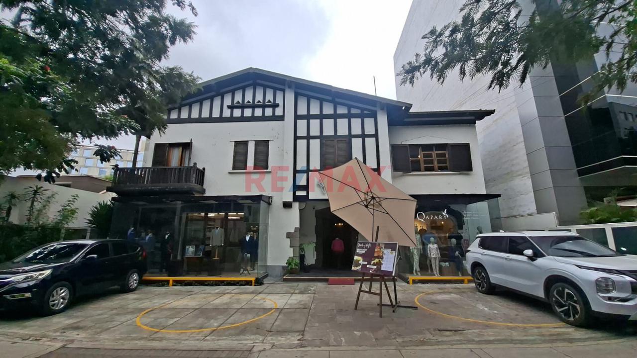 Terreno Comercial En Importante Avenida Financiera De San Isidro. - 3