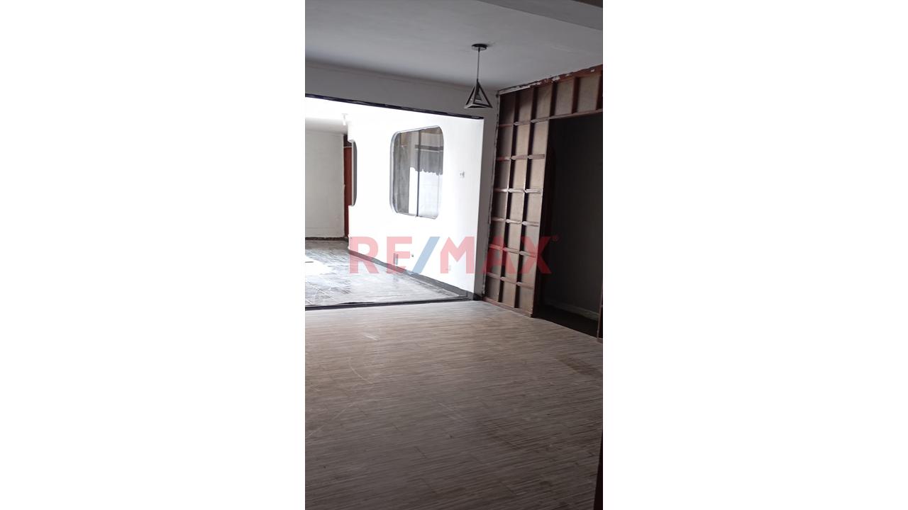 Excelente Oportunidadde Alquiler De Casa Smp. - 4