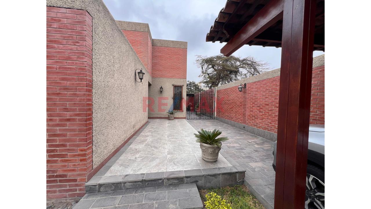 Vendo Exclusiva Casa En La Molina Vieja — foto 3
