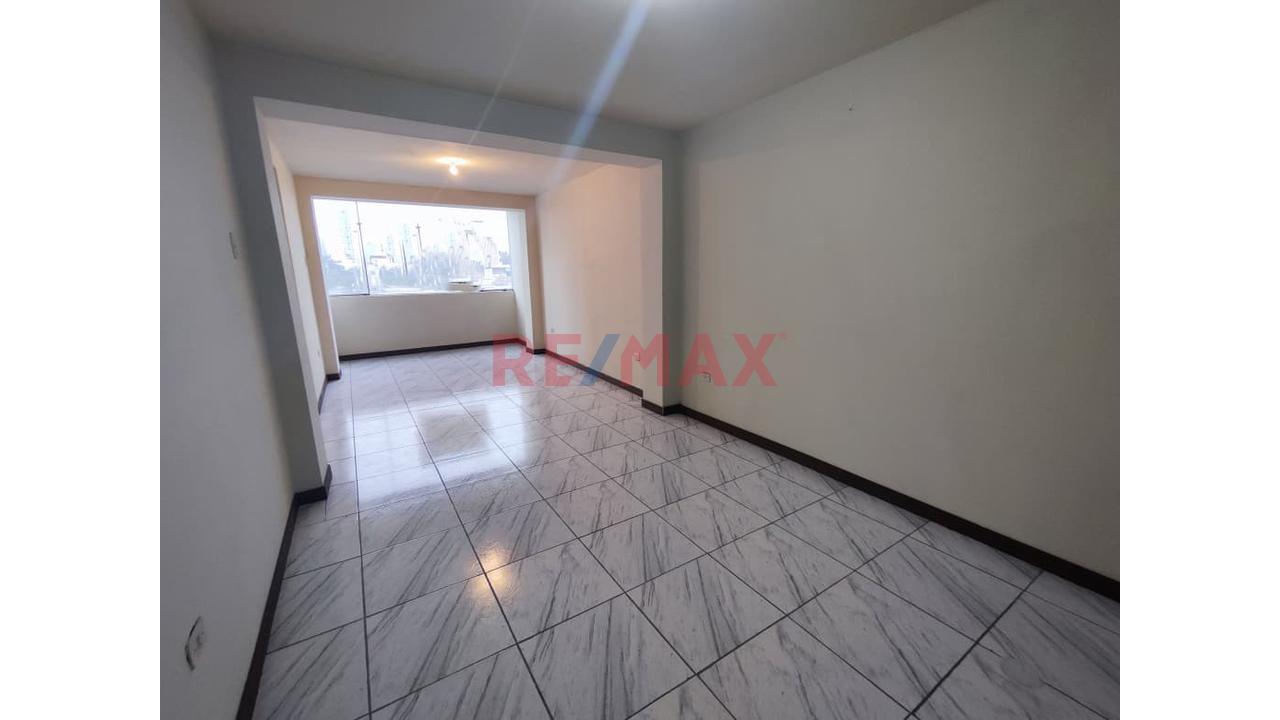 Alquiler De Oficina Corporativa En San Isidro | 102 M² | Vista A Av. Javier Prado | 3 Ambientes | S/ 3,500 — foto 9