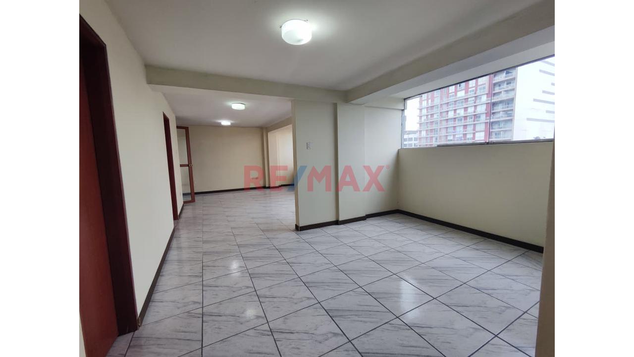 Alquiler De Oficina Corporativa En San Isidro | 102 M² | Vista A Av. Javier Prado | 3 Ambientes | S/ 3,500 — foto 10