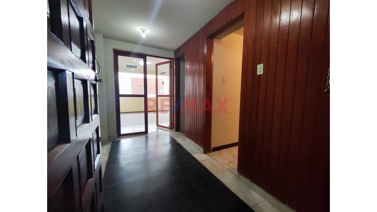 Alquiler De Oficina Corporativa En San Isidro | 102 M² | Vista A Av. Javier Prado | 3 Ambientes | S/ 3,500 — foto 6