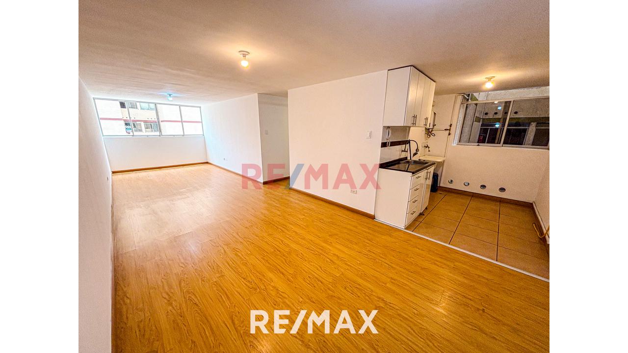 ¡Vive Cómodo En Condominio Vista Sol! Amplio Dpto. De 76 M2 En Alquiler Cerca A Todo! — foto 3