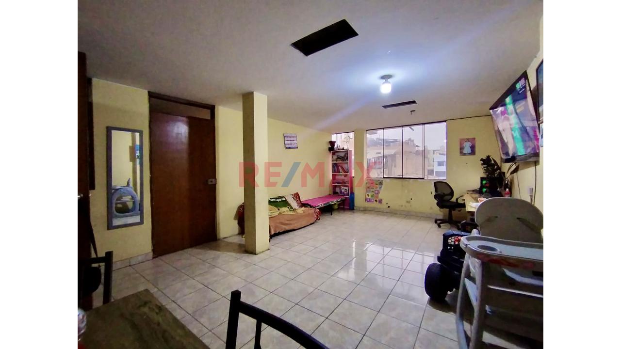 Venta De Departamento De 98M2 / Sicuani - Ate — foto 4