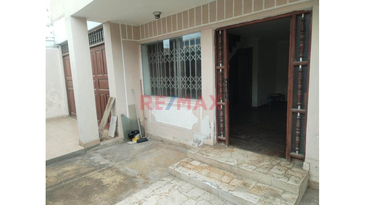 🏡 ¡Oportunidad Única En La Perla! Casa De 300 M2 Con Jardín Soñado Y Espacio Real Para Tu Familia! - 5