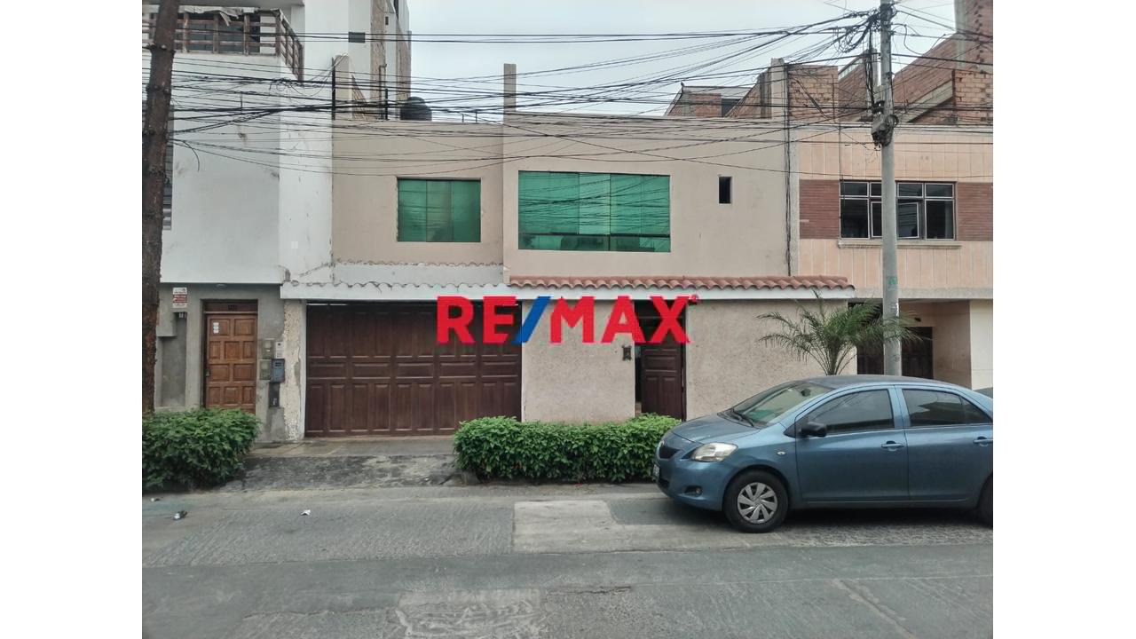 🏡 ¡Oportunidad Única En La Perla! Casa De 300 M2 Con Jardín Soñado Y Espacio Real Para Tu Familia! - 1