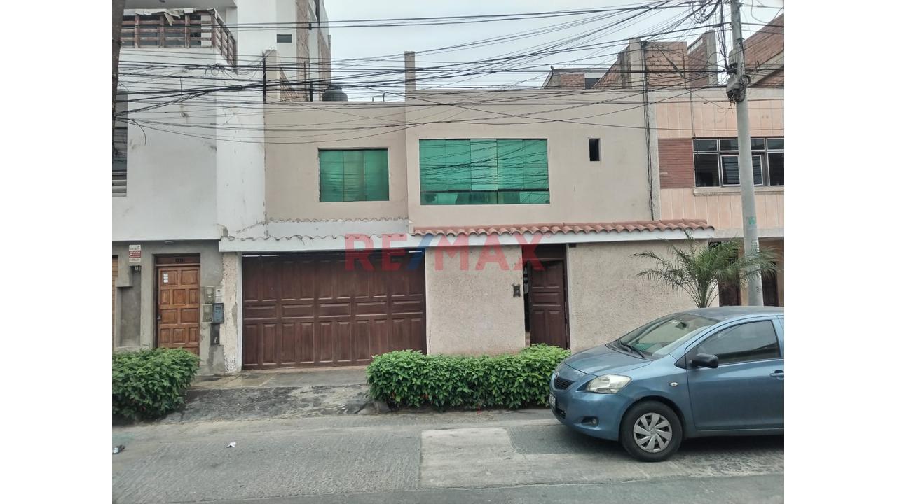 🏡 ¡Oportunidad Única En La Perla! Casa De 300 M2 Con Jardín Soñado Y Espacio Real Para Tu Familia! - 11