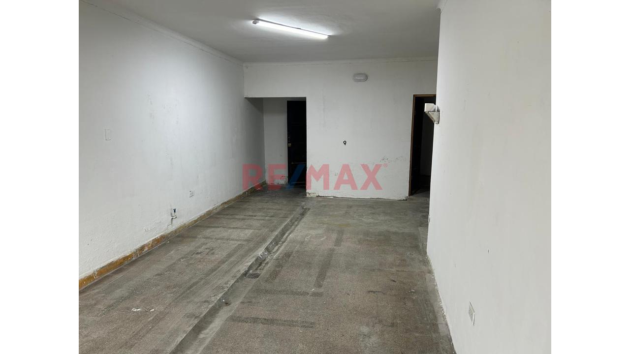 Venta De Local Comercial En La Av. Miguel Grau, Callao - 2