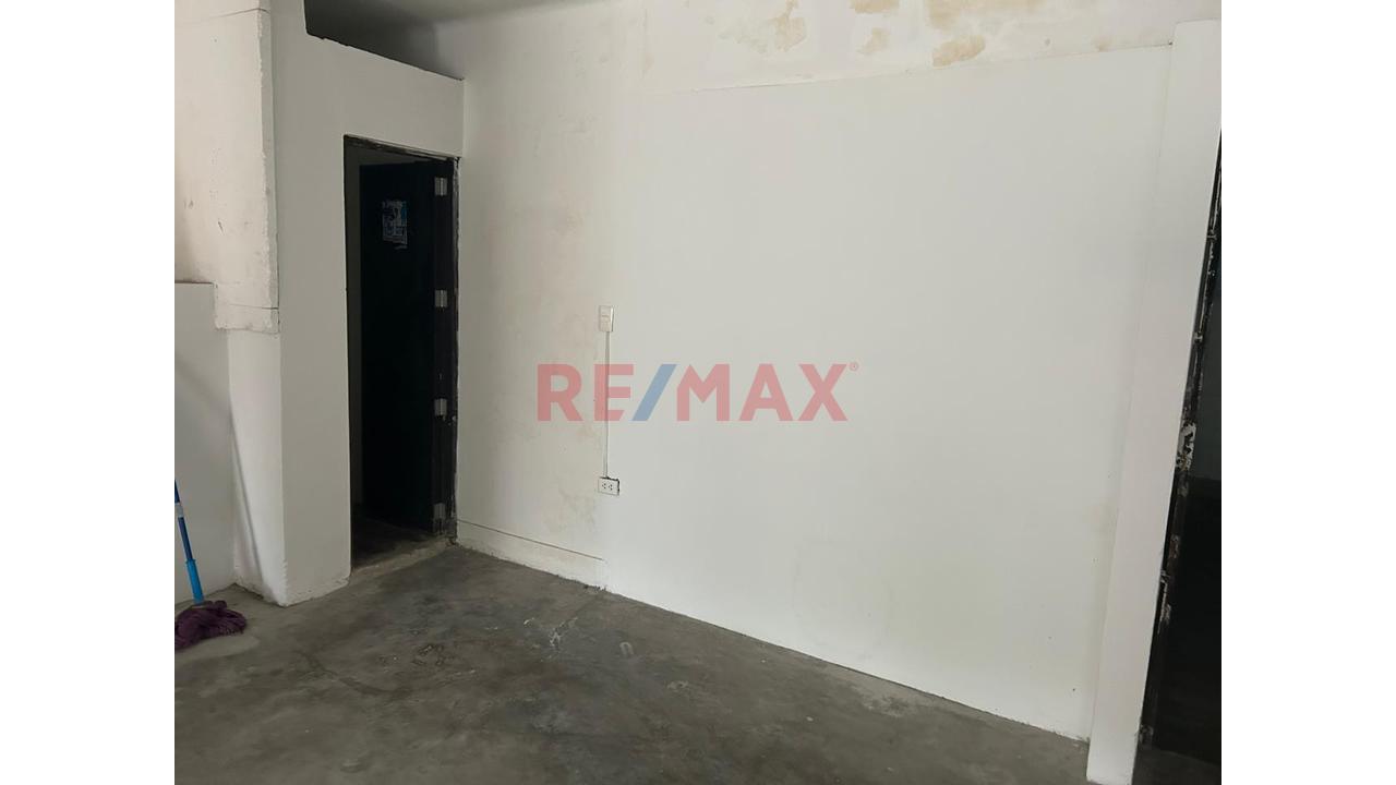 Venta De Local Comercial En La Av. Miguel Grau, Callao — foto 2