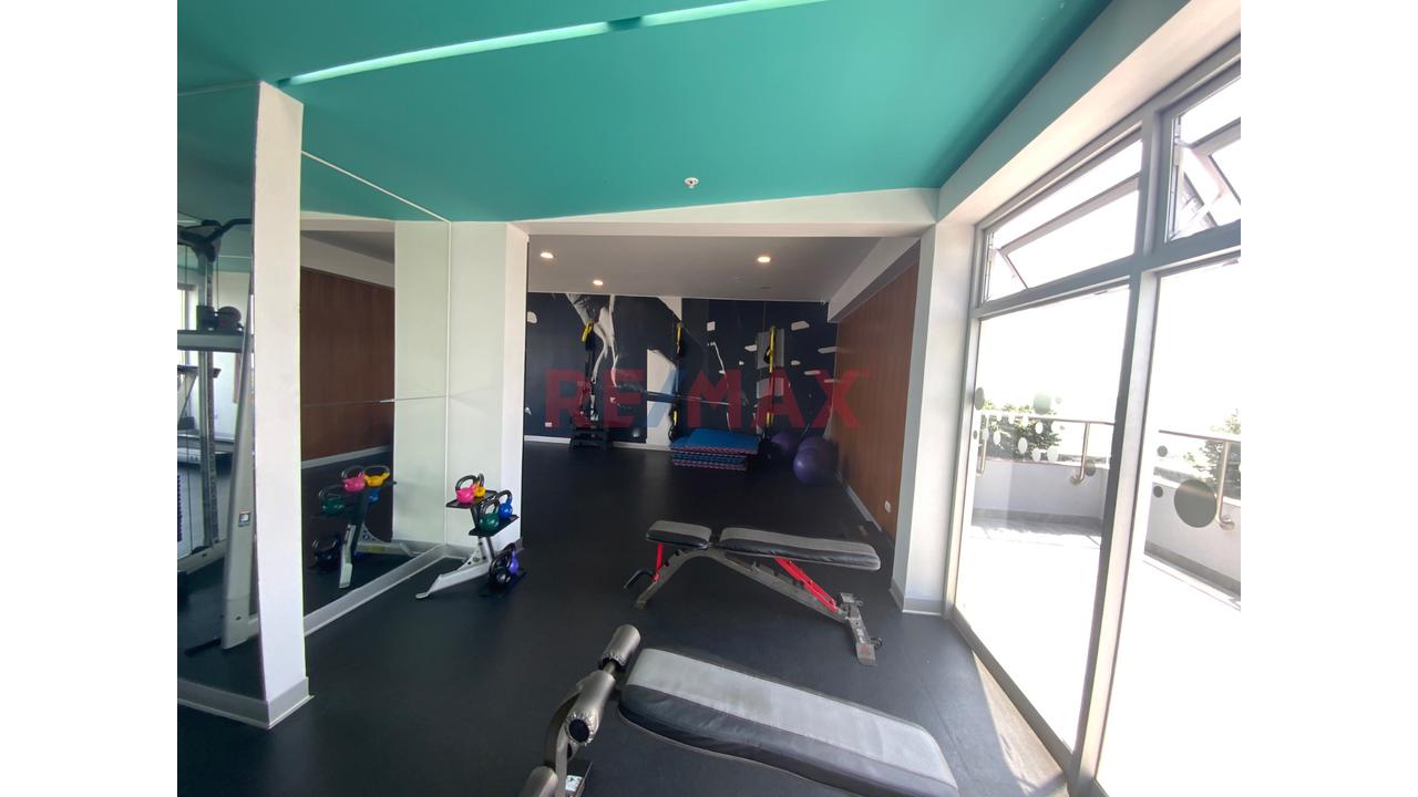 Moderno Departamento Con Vista Panorámica Y Acceso A San Isidro — foto 11