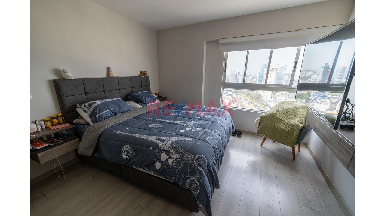 Moderno Departamento Con Vista Panorámica Y Acceso A San Isidro — foto 5