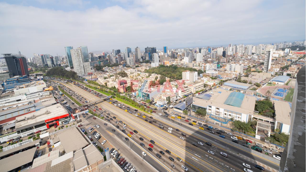 Moderno Departamento Con Vista Panorámica Y Acceso A San Isidro — foto 7