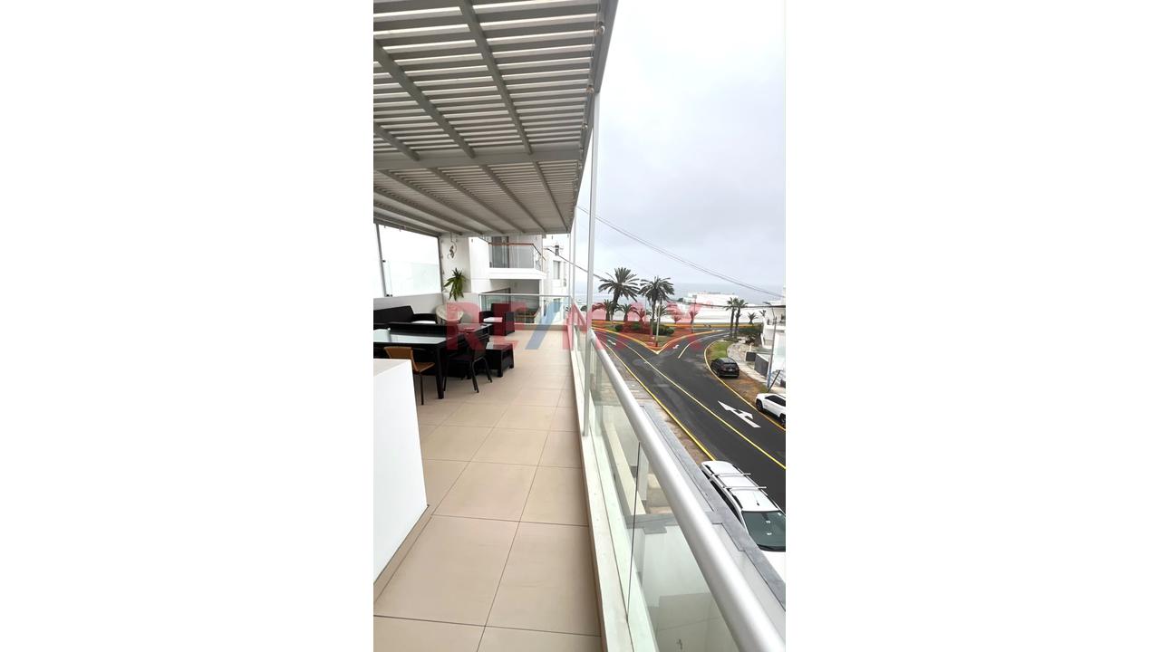 Vive Frente Al Mar En Una De Las Zonas Más Exclusivas De Santa María Del Mar. - 10