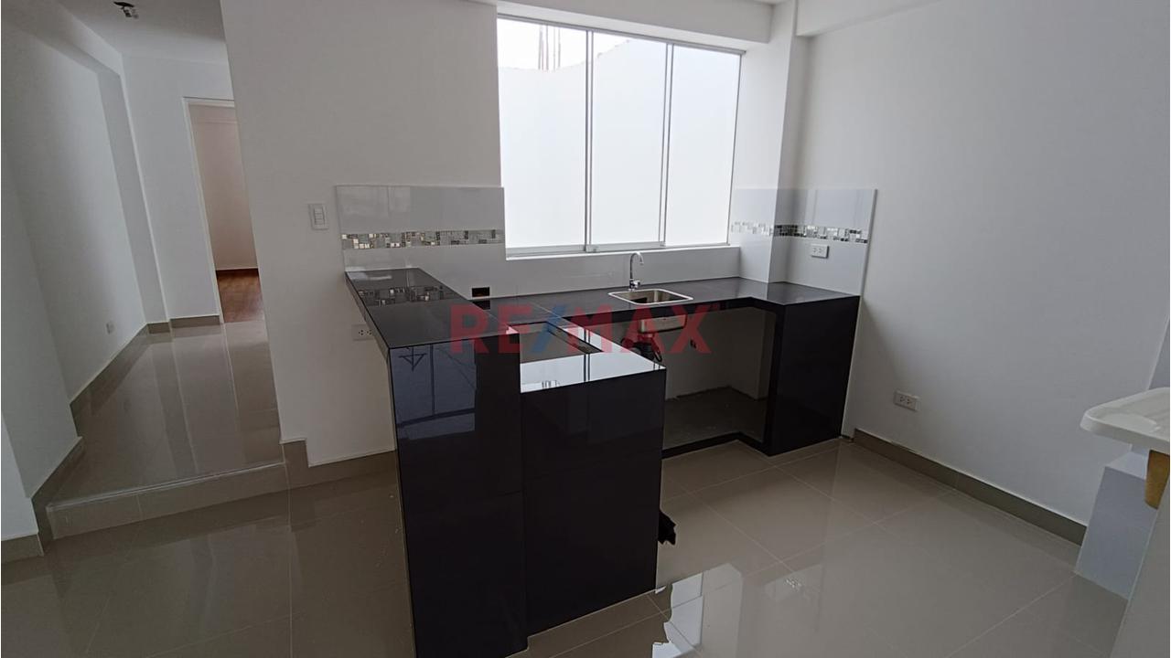 ¡Tu Nuevo Hogar Te Espera En San Juan De Lurigancho! — foto 2