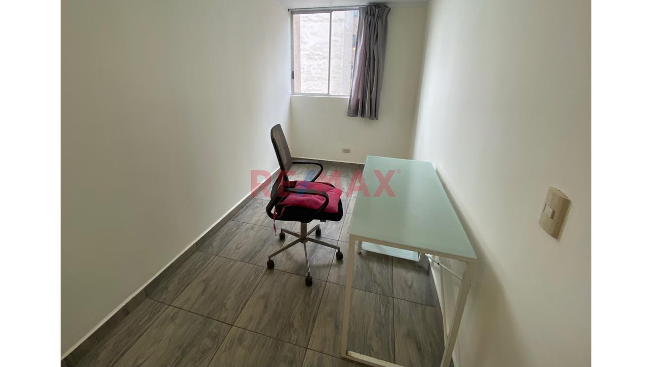 🏠 ¡Alquiler Departamento Amoblado En Condominio Alto Colonial! 🌟 — foto 4