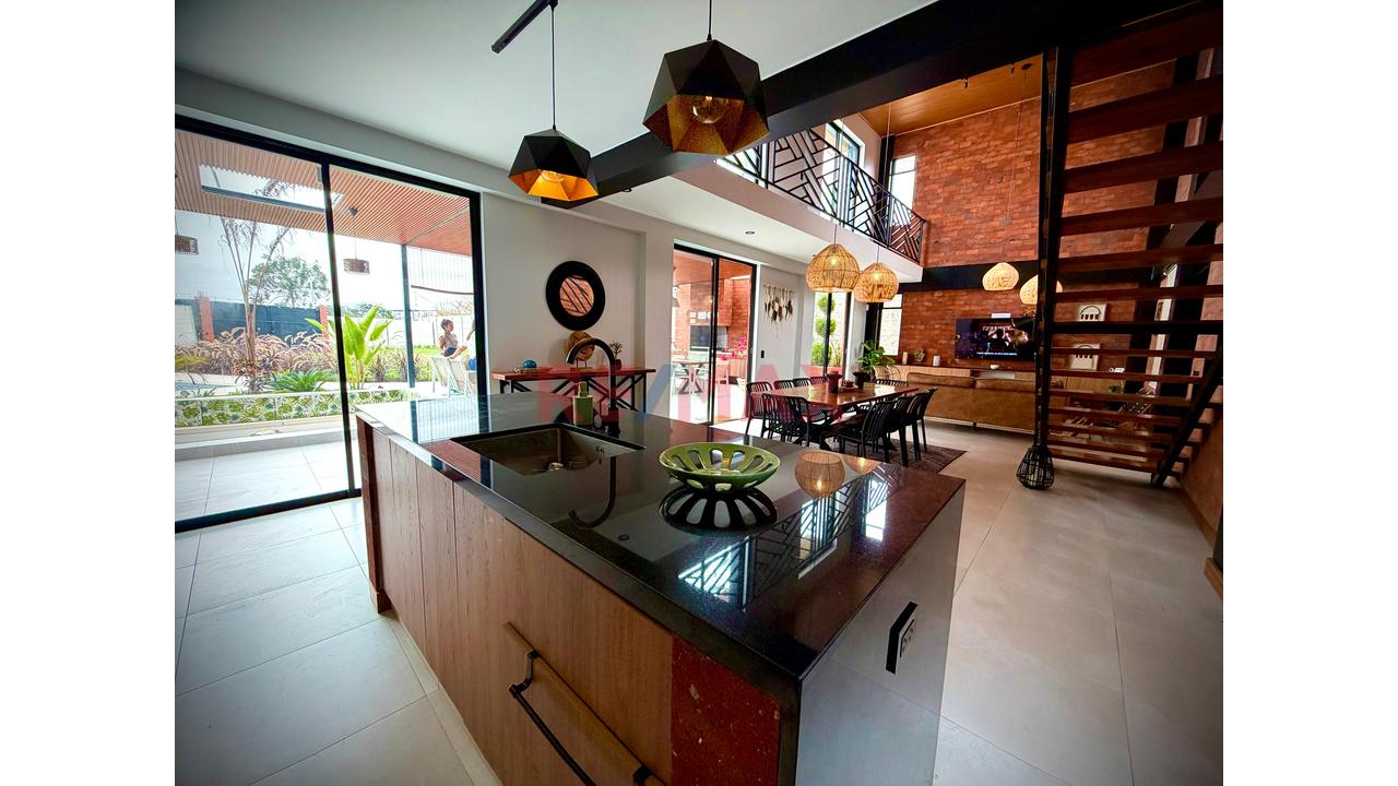 Casa De Campo Ecologica De Estreno En Asia | Piscina, Jacuzzi Y 5 Dormitorios — foto 3
