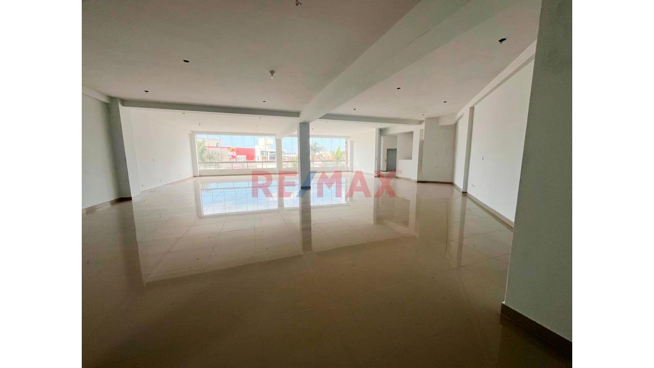 🏢 Alquiler De Local Comercial En Cuarto Piso – Espacio Moderno En Ubicación Estratégica - 1