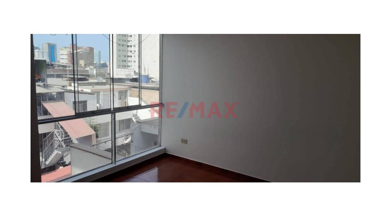Venta De Exclusivo Y Moderno Departamento En Santa Catalina La Victoria — foto 10
