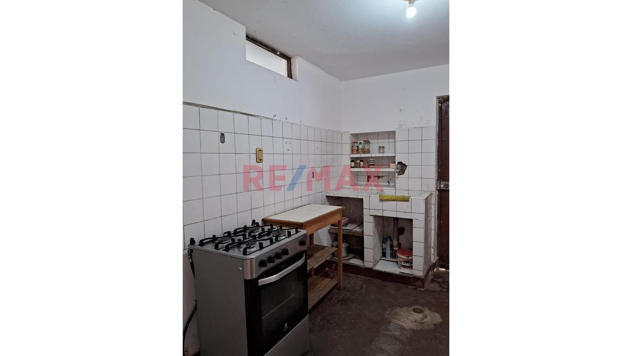 ¡Precio De Terreno! Casa De 2 Pisos En Comas Para Remodelar O Construir ✅✅ - 4