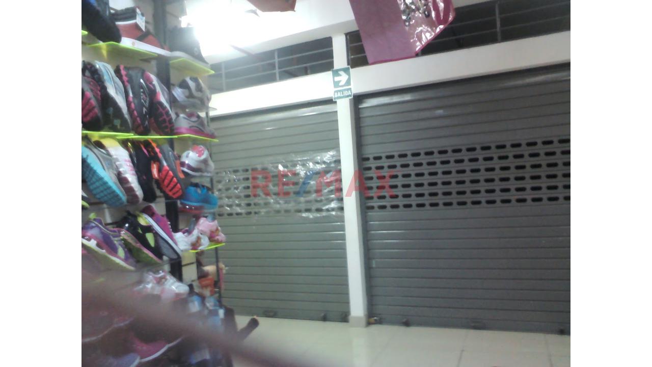 Venta Local Comercial Galeria San Felipe - Comas - 3