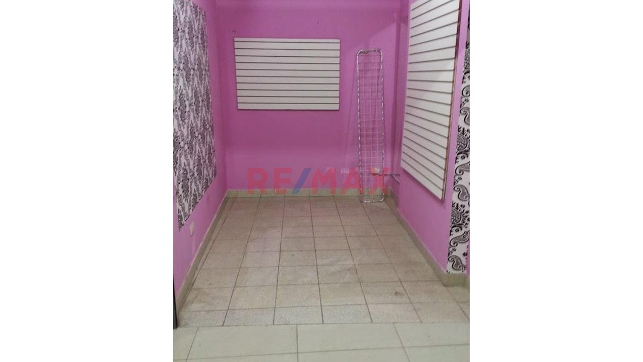 Venta Local Comercial Galeria San Felipe - Comas - 2