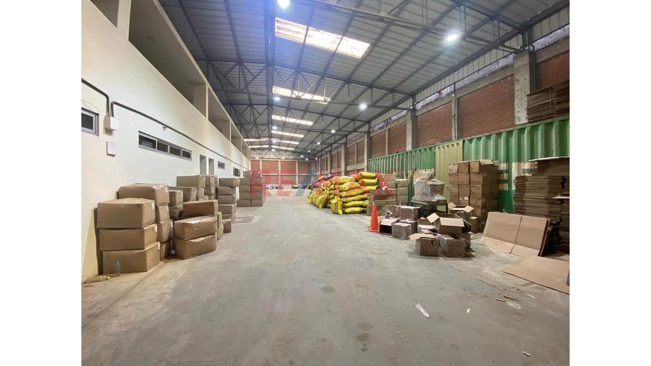Venta De Local Industrial De 800Mt — foto 2