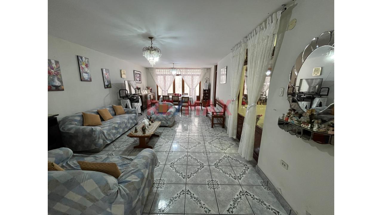 Venta Casa Multifamilar 3 Pisos Urb. Santa Maria V Etapa - 2