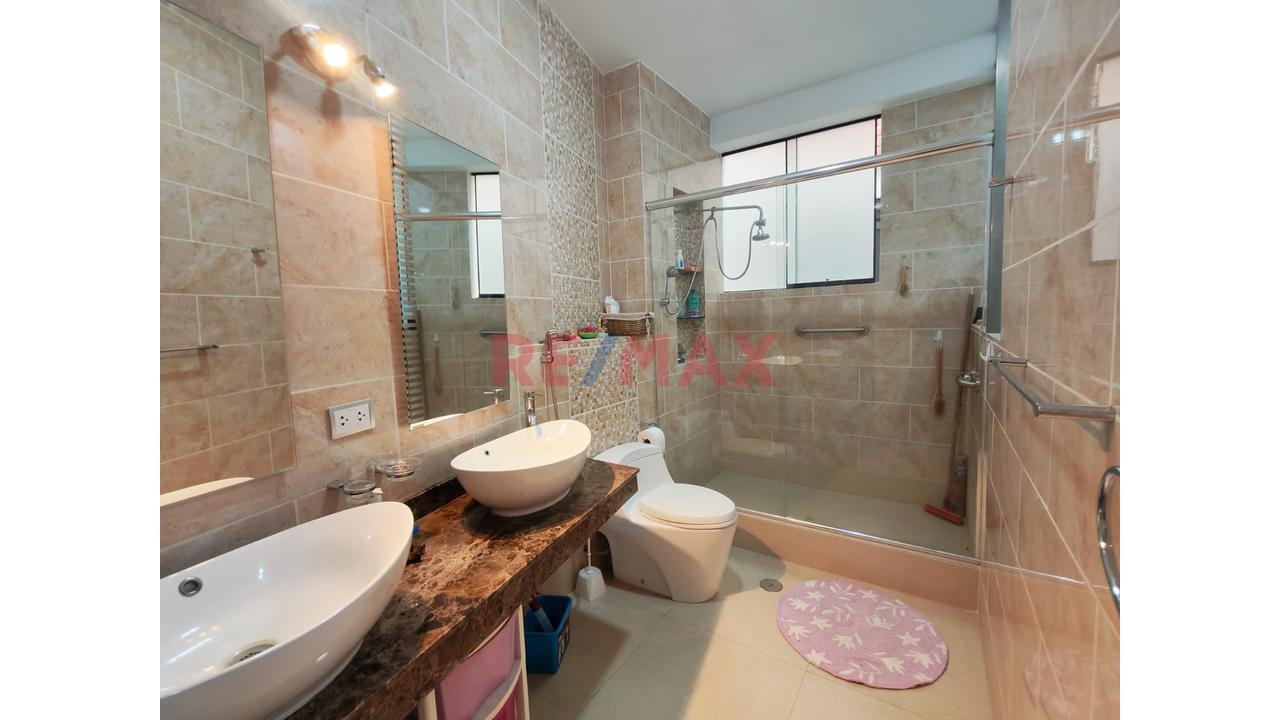 ✨ ¡El Dúplex Que Tu Familia Siempre Soñó Te Espera En Miraflores Country Club!✨ - 3