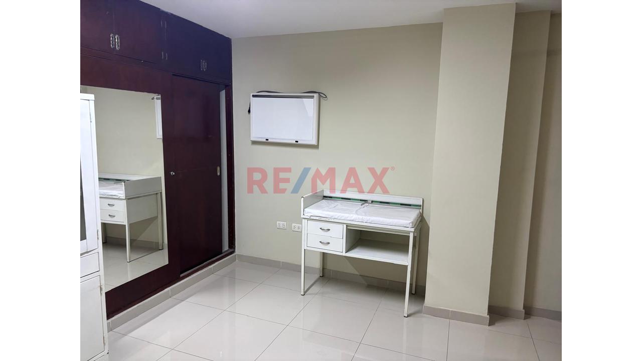 Excelente Oportunidad De Inversión! Se Vende Amplio Local Comercial De 194 M² En Primer Piso – Av. Los Dominicos, San Martín De Porres — foto 2