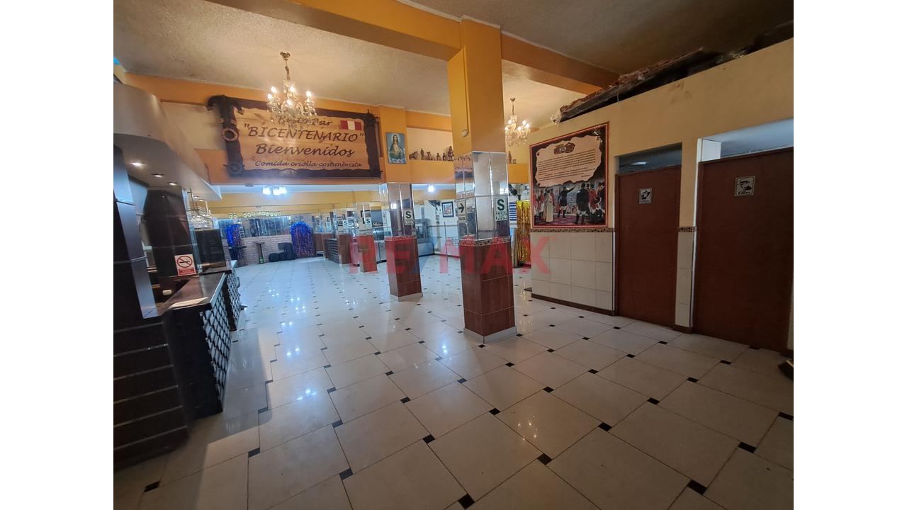 Enorme Local Comercial - 5