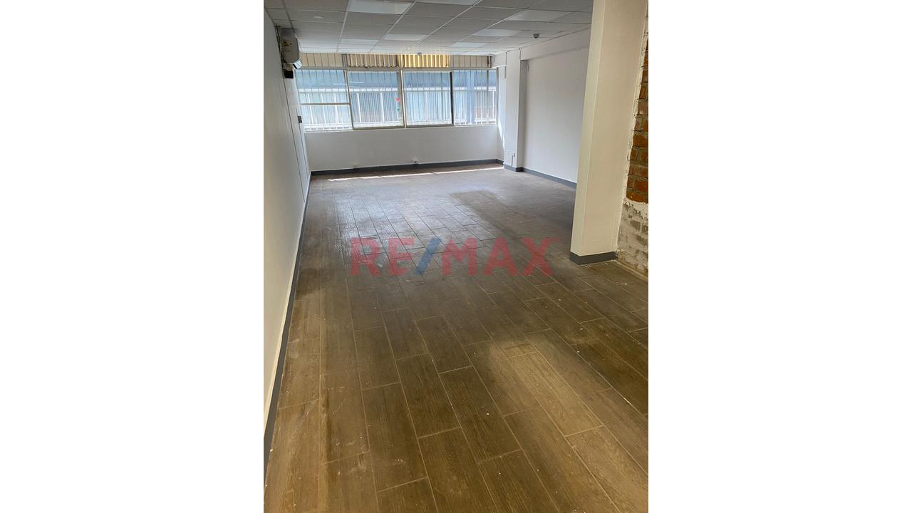 Alquilo Cómoda  Y Funcional  Oficina En El Corazón De Chacarilla - Santiago De Surco ♦️Excelente Precio ♦️ — foto 4