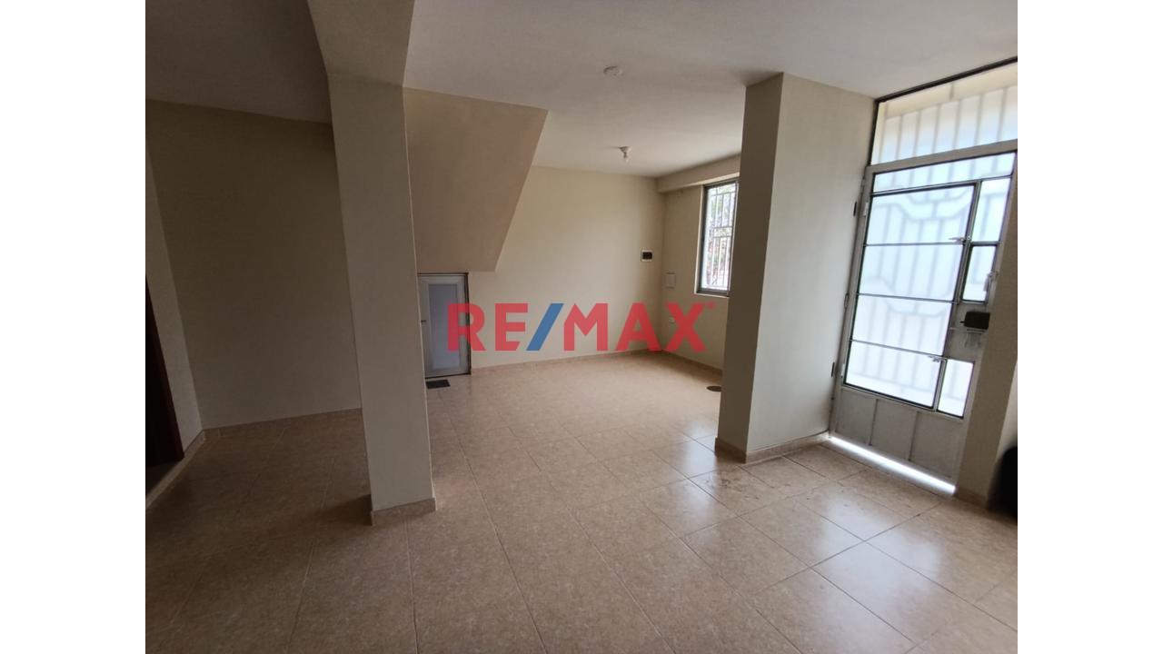 Casa En Venta En Cooperativa Tuman Block 1 Chiclayo - Lambayeque — foto 3