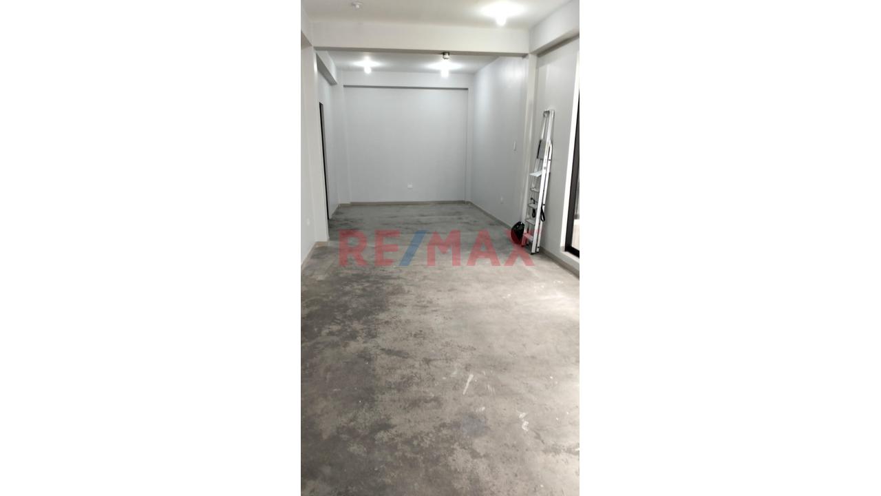 Alquilo Local Comercial 1Er Nivel Plaza San Antonio Miraflores - 5