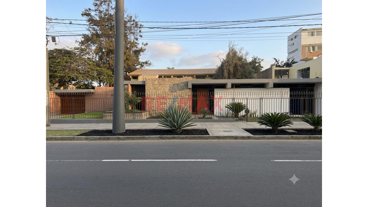 👉Venta De Casa Como Terreno Ubicado En Centro De Chincha Alta - 6