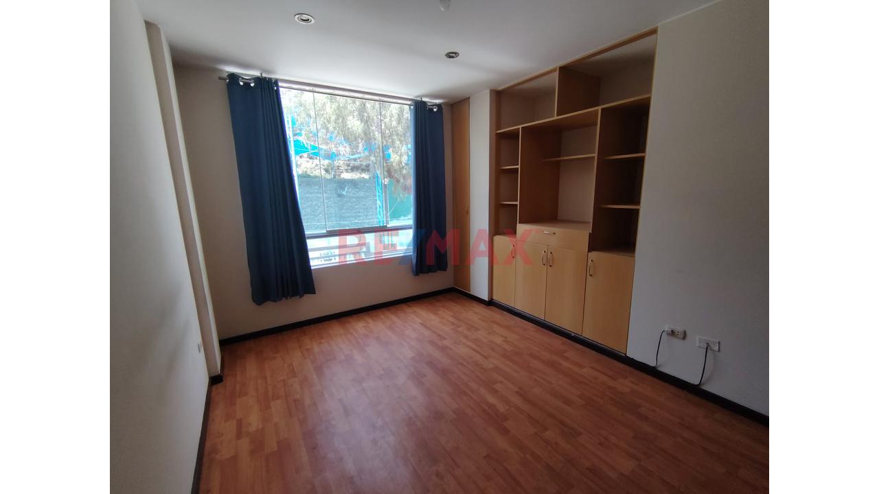 ¡Gran Opportunidad De Inversión En Porvenir - Miraflores! - Casa En Venta - 6