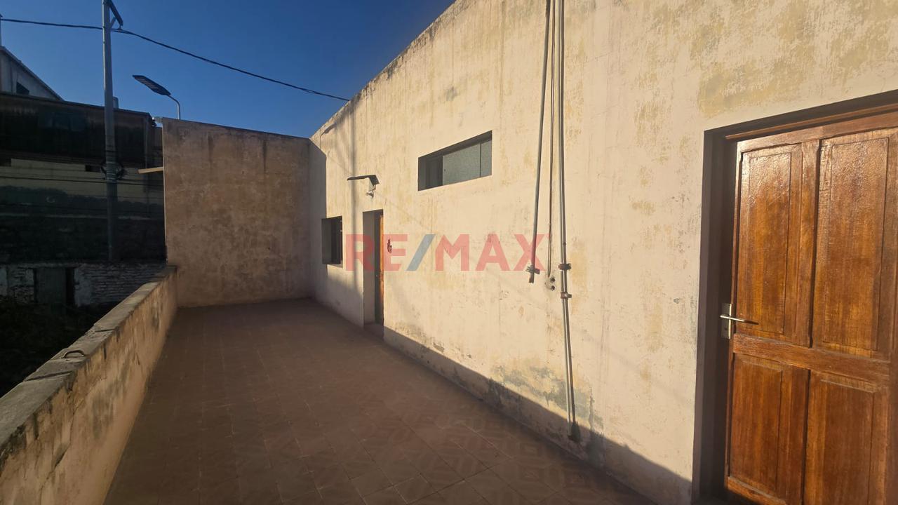 Casa Como Terreno En Venta En Cercado A Una Cuadra Del Colegio Prescott Y A 2 Cuadras De Tingo — foto 6